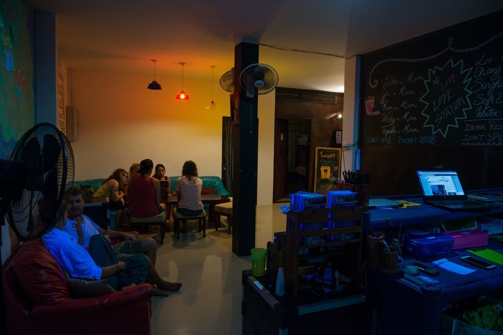 Love Station Hostel Baan Tai Exterior photo