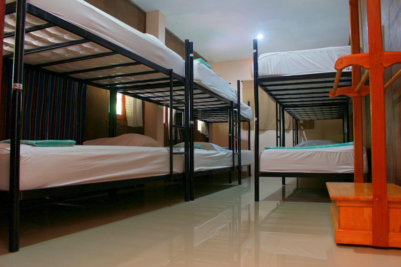 Love Station Hostel Baan Tai Exterior photo