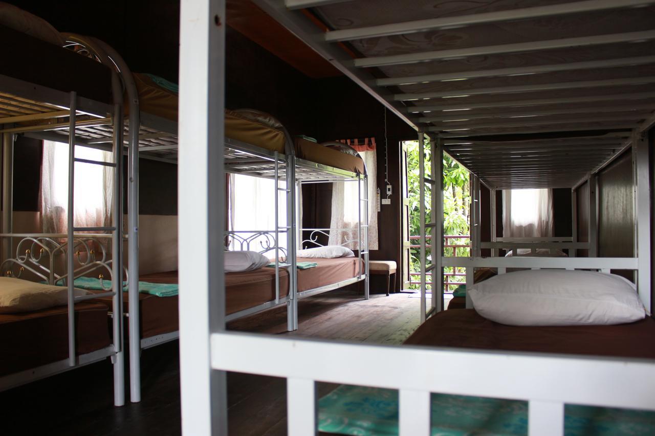 Love Station Hostel Baan Tai Exterior photo