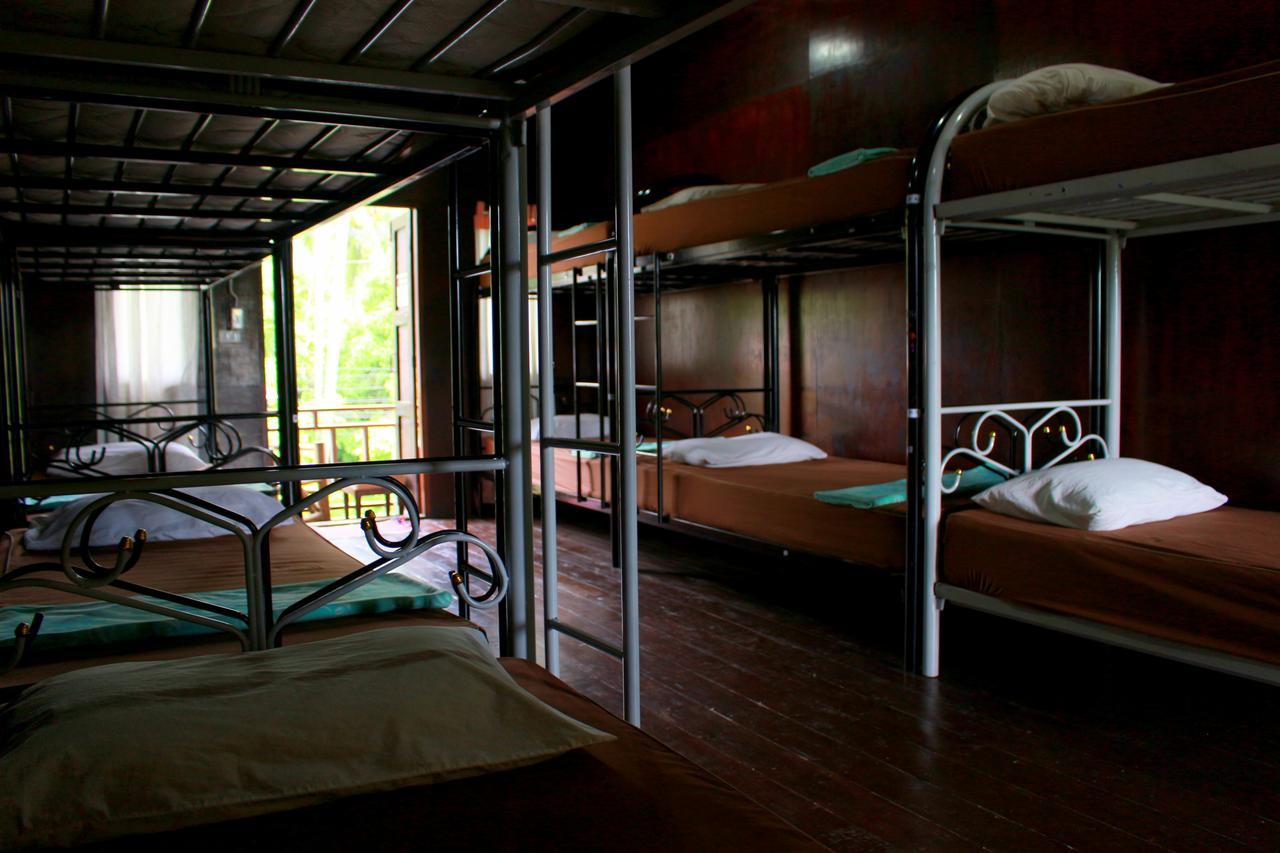 Love Station Hostel Baan Tai Exterior photo
