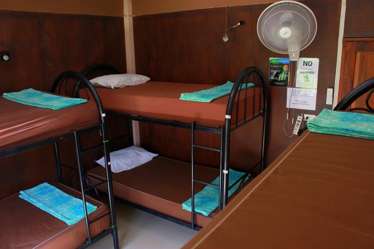 Love Station Hostel Baan Tai Room photo