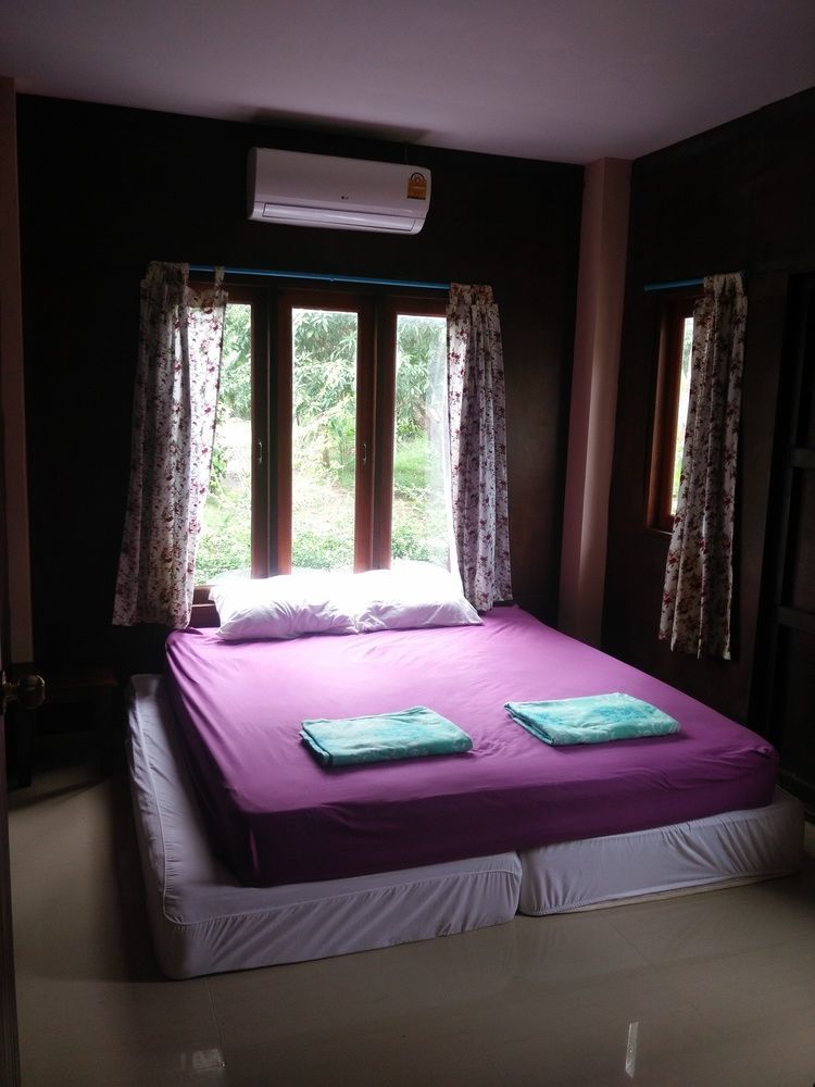 Love Station Hostel Baan Tai Exterior photo